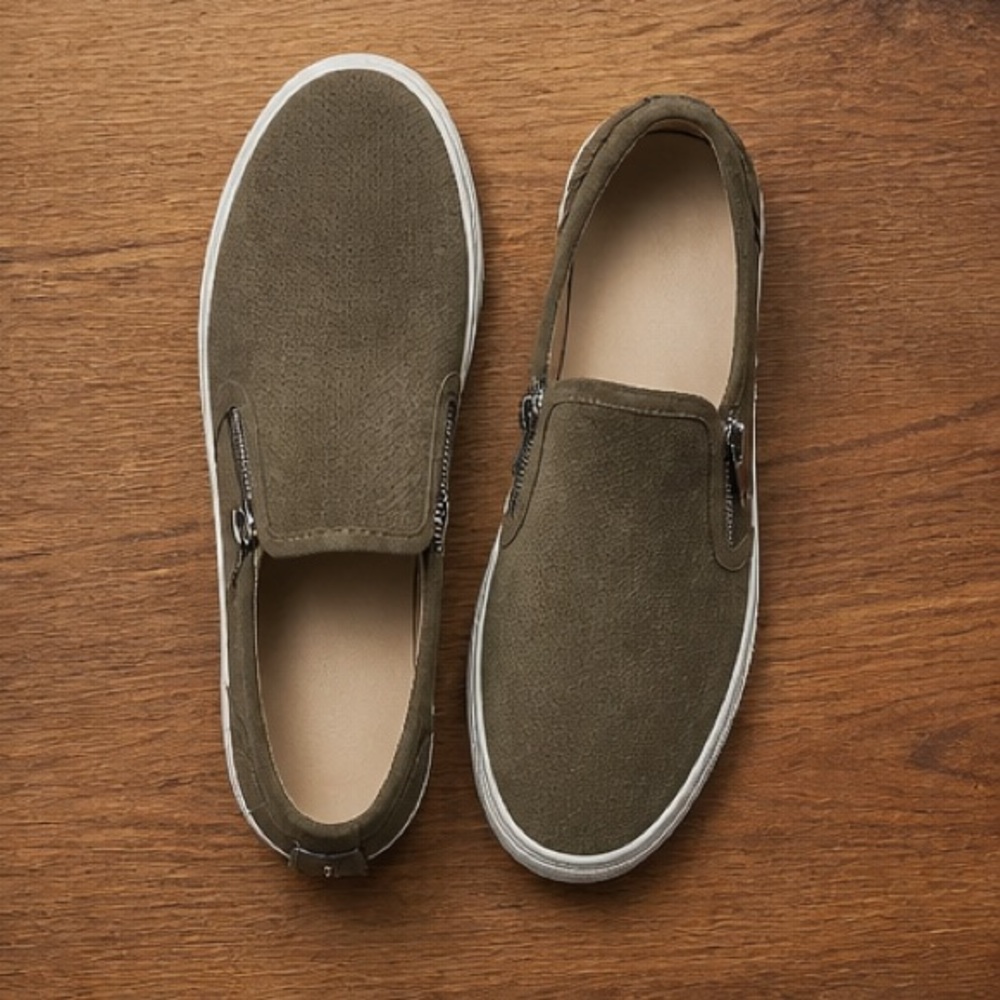 Doucal’s Men's Slip-On Soft Suede Loafers in Olive with Side Zippers - Picture 8 of 8